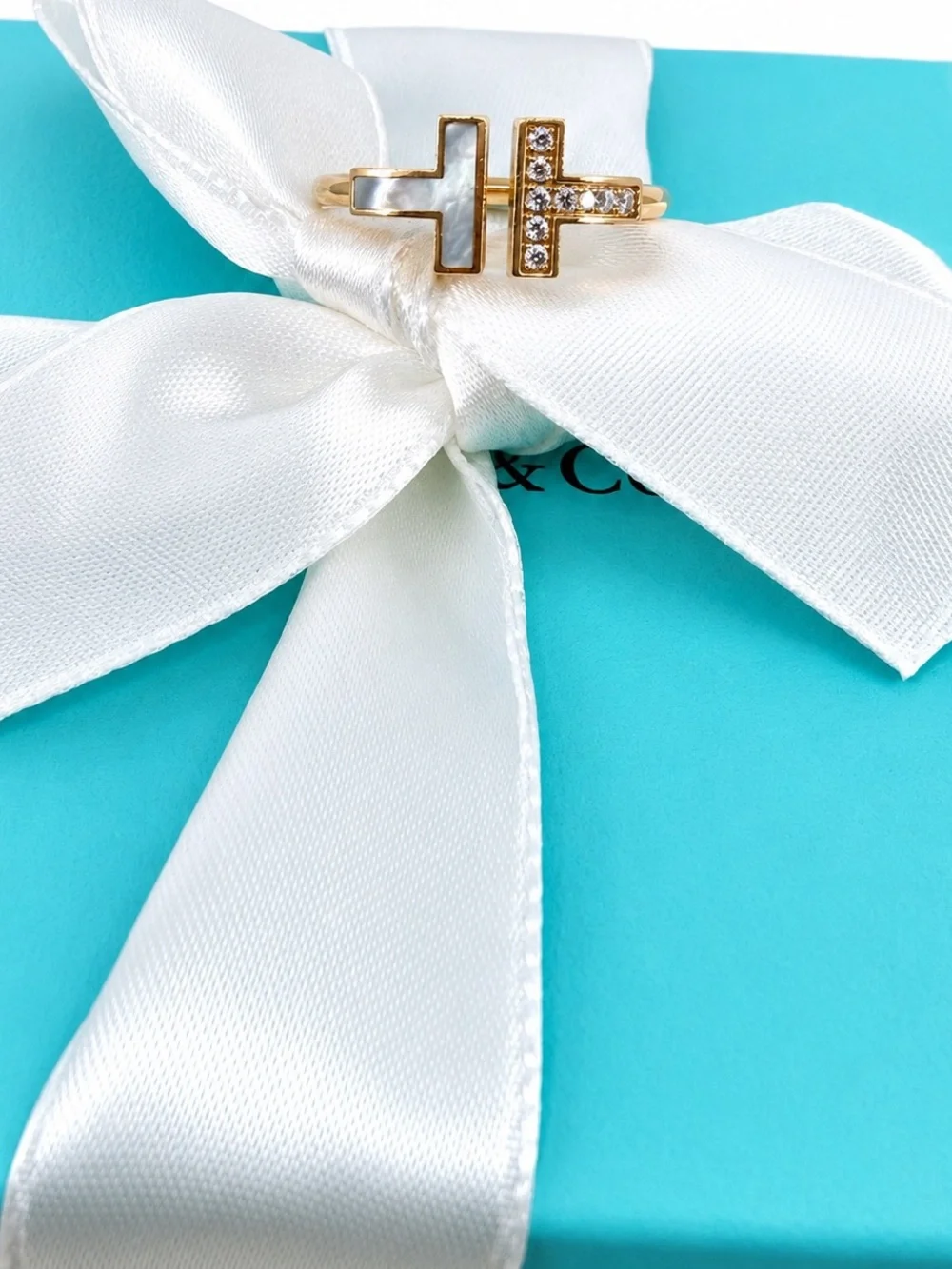 Tiffany Co. T Wire Ring with Diamonds and Mother Of Pearl, Rose Gold, sz 6.5